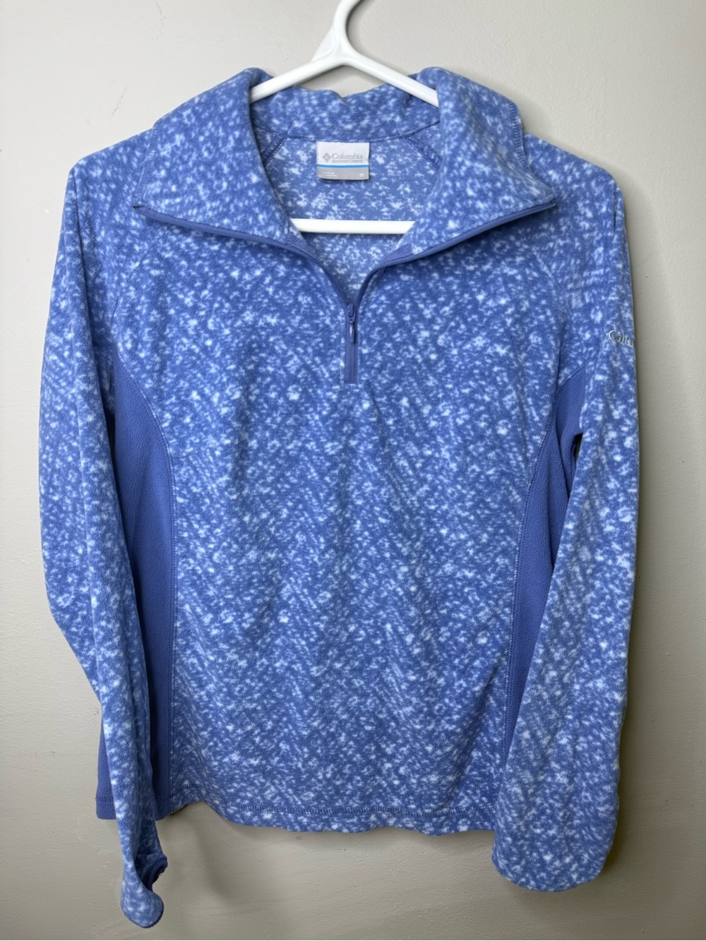 Columbia Women’s Light Blue Cowl‑Neck Quarter‑Zip Pullover